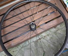 700c Disc Road Wheelset 12mm Thru-Axle, Centerlock