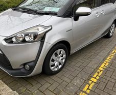 Toyota Sienta 2016