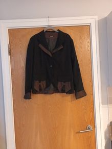 Animale  Box Jacket.   S. 14.  New - No Tag.