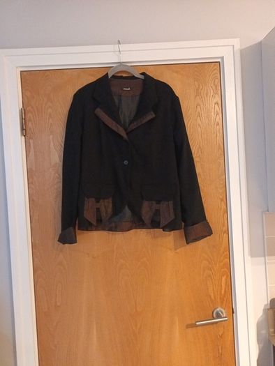 Animale  Box Jacket.   S. 14.  New - No Tag.