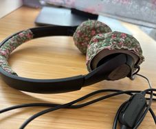 'Creative' headset - headphones and mic