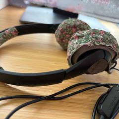 'Creative' headset - headphones and mic