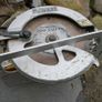 DEWALT 110V Circular Saw, 7-1/4 inch, Pivoting with up to 57 Degree Bevel, Corded (DWE575SB) Image 4