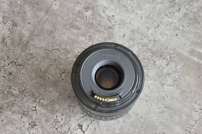 Canon EF 28-90 II zoom lens
