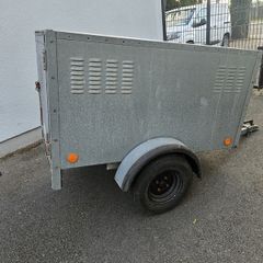 dog trailer