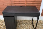 Micke Desk