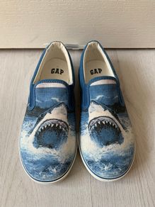 Gap Kids Shark Slip On Shoes UK 1 BRAND NEW