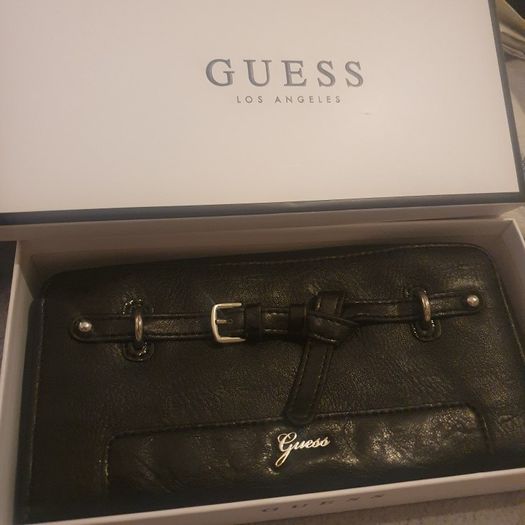 GUESS Wallet/Purse ..  Large Genuine GUESS Leather Wallet  Boxed .. Colour: Black .. Price Drop