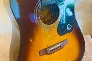 EPIPHONE Gibson Acoustic - Drednought + Padded Gig Bag