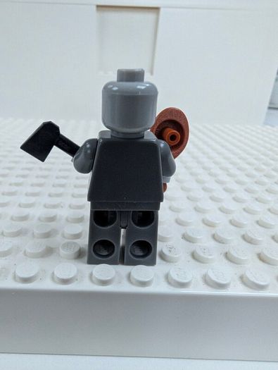 100% Lego Minifigure Series 1 - Zombie - col005