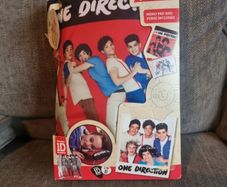 One Direction 1D Hide N And Sleep Cushion MP3 Case Cover With Memo Pad & Purse . New and unopened