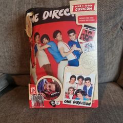 One Direction 1D Hide N And Sleep Cushion MP3 Case Cover With Memo Pad & Purse . New and unopened