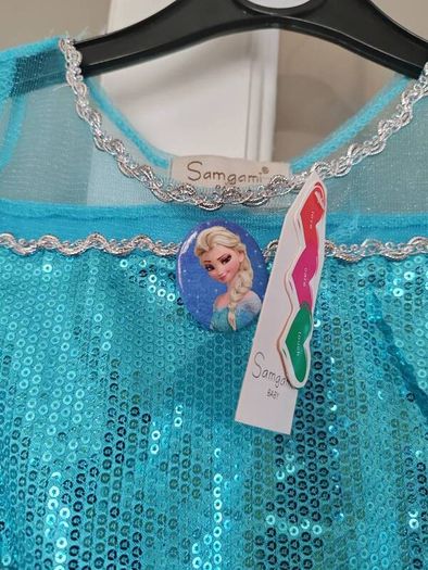 Anna and Elsa costumes age 4 BNWT