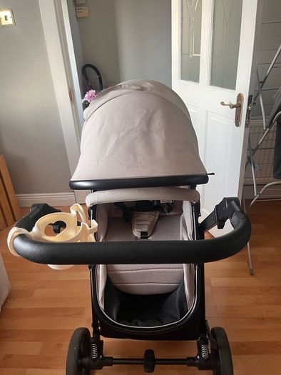 Baby travel system and baby rocker (collection only)