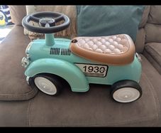 child's car