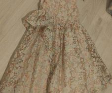 Leigh Tucker Willow pink floral Dress size 7-8