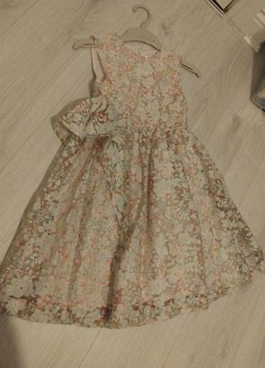Leigh Tucker Willow pink floral Dress size 7-8