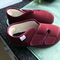 Orthopaedic slippers