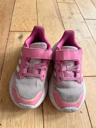 Girls runners size 11 junior