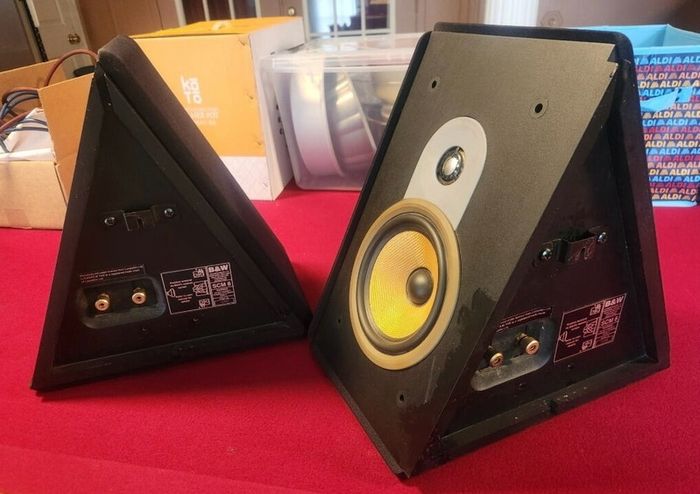 Bowers & Wilkins  //  SCM8 Dipole Surround Speakers