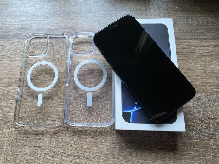 iPhone 16 Pro Max 512GB - 100% Battery Health!