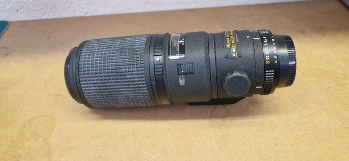 Nikon Nikkor 200mm F4 Micro / Macro