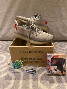 Yeezy Boost 350 V2 Tail Light
