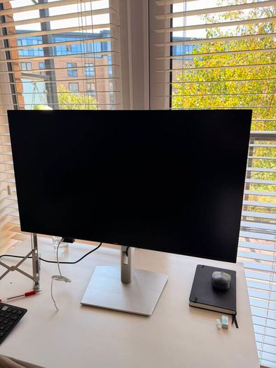 Dell 32" 4K USB-C Hub Monitor (P3225QE)