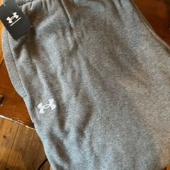 NEw  with tags under armour grey jogger