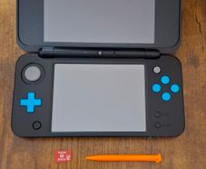 Nintendo New 2DS XL Black and Blue