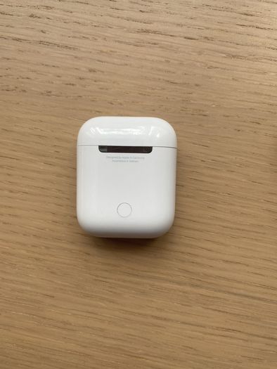 Apple AirPods 2nd Gen