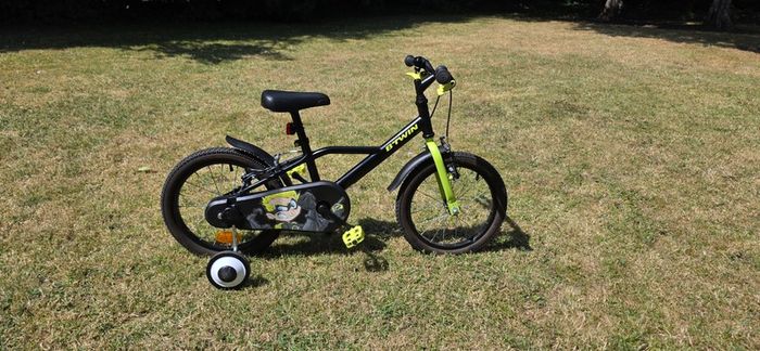 16 Inch Kids Bike Dark Hero 500 4-6 Years Old