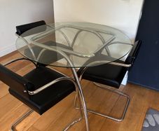 Dining table and 4 chairs
