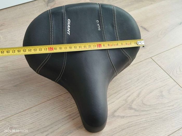 Bicycle seat