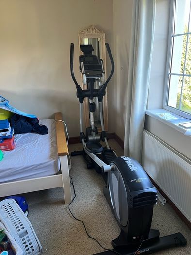 Cross Trainer