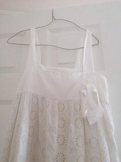 ladies broderie anglaise sundress