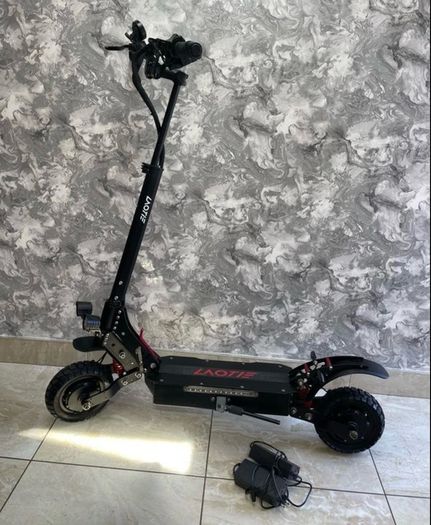 Laotie Es18 E scooter