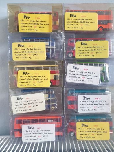 Jot Of Lot Of English British Bulldogs  Bussies Limited Edition