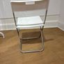 Folding Chairs Image 4