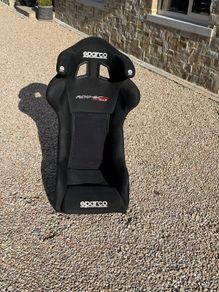 Carbon racing seat