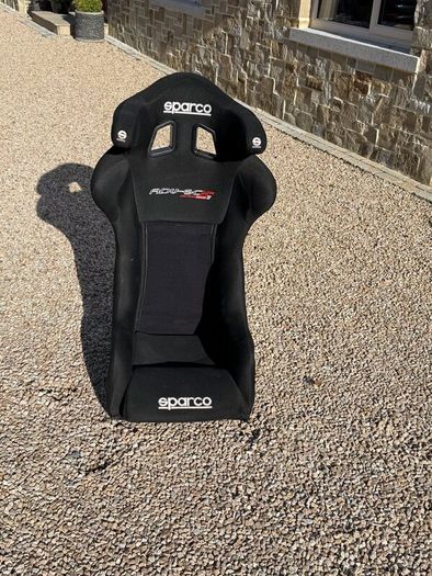 Carbon racing seat
