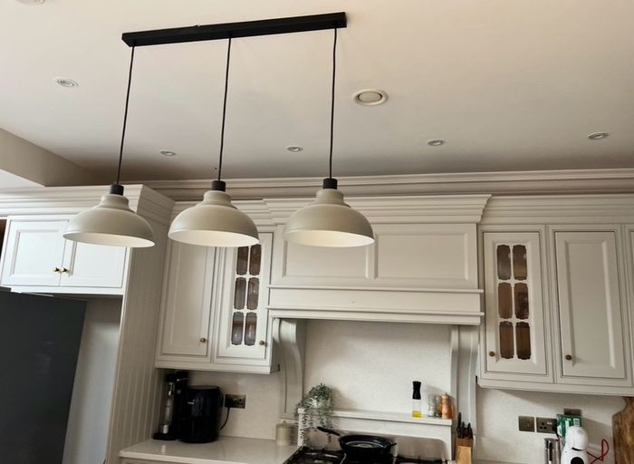 Ceiling pendant light