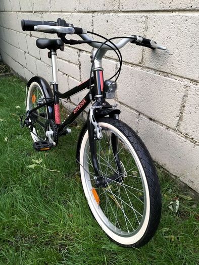 Decathlon B/Twin Riverside 500 Kids' 20" Hybrid Bike.