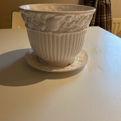 Flower pot & saucer