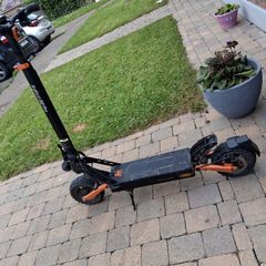 electric scooter