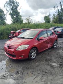 Breaking Toyota auris 2012 1.4 d4d manual