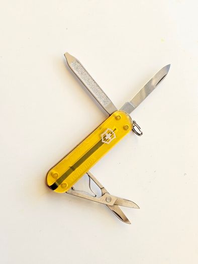 Victorinox Classic Sd 58mm Swiss Army Knife Keychain tool