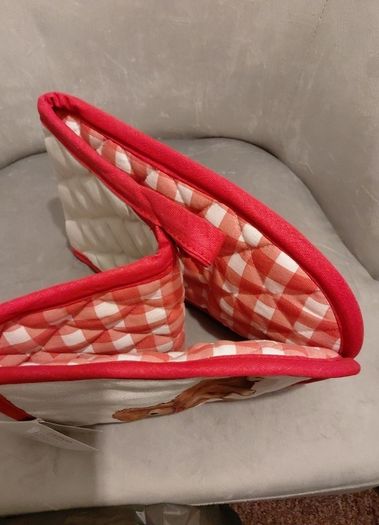 Dog lovers oven gloves