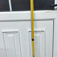 Telescopic handled squeegee