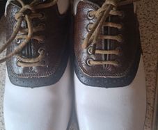 golf shoes....ladies